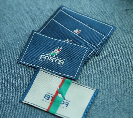 high definition blue heat cut woven label