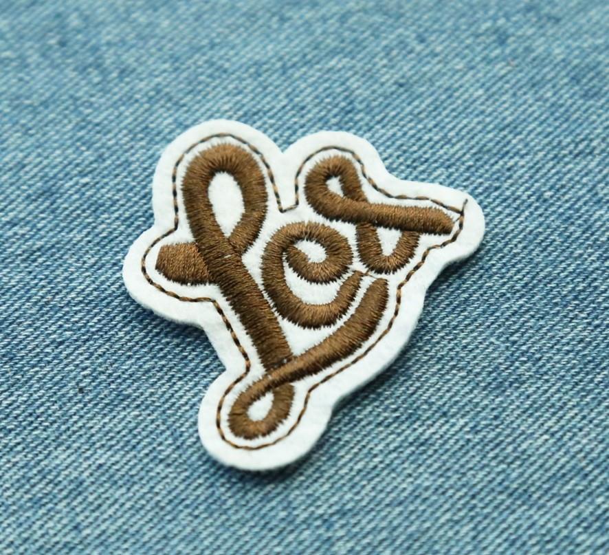 new style embroidery patches/sew-on embroidered patches & appliques for clothes