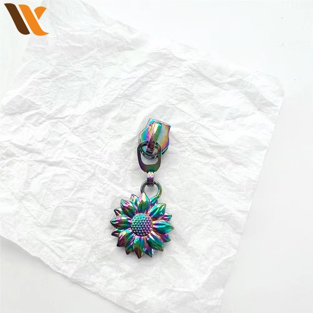 Custom Gradient Flower Shaped Zipper Puller 2
